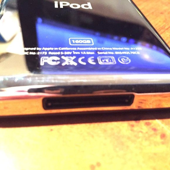 Apple IPOD CLASSIC 7th Generation 160GB (MC297LL/A) MP3 - Grey - mint!! - Picture 9 of 9